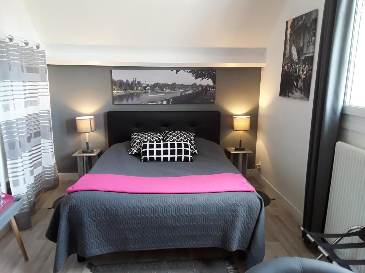 Saint-Cyr-en-Val Clos Du Bourg B&B 외부 사진