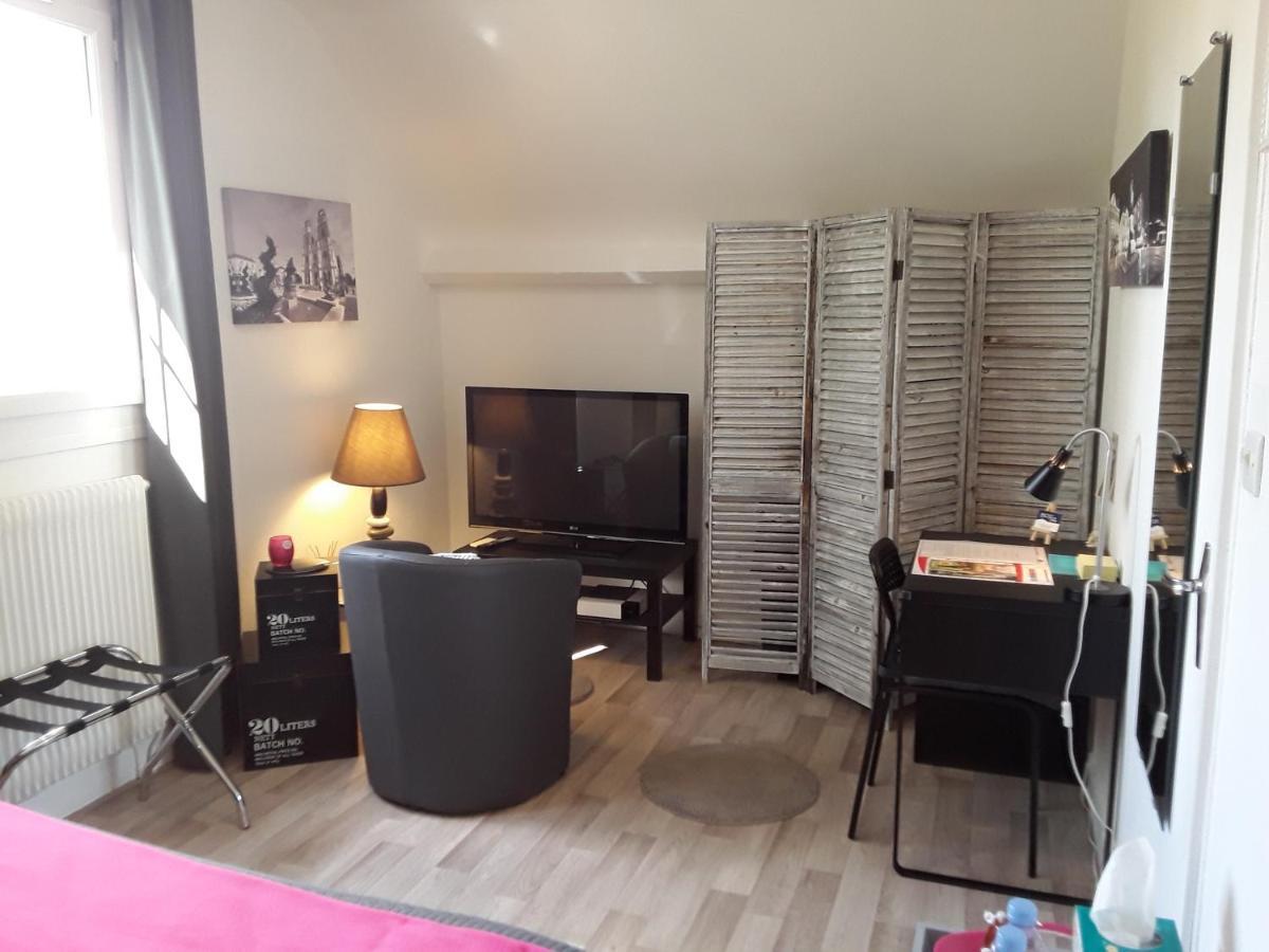 Saint-Cyr-en-Val Clos Du Bourg B&B 외부 사진